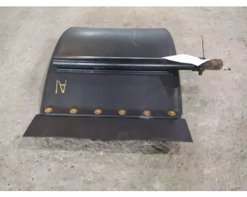 PETERBILT 579 FENDER, QUARTERHALF REAR
