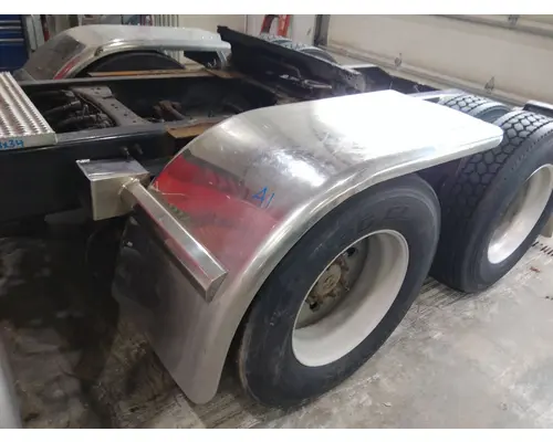 PETERBILT 579 FENDER, QUARTERHALF REAR