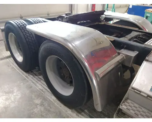 PETERBILT 579 FENDER, QUARTERHALF REAR