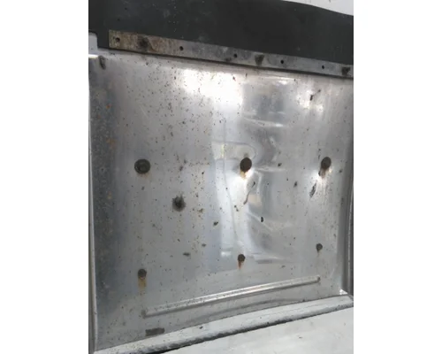 PETERBILT 579 FENDER, QUARTERHALF REAR