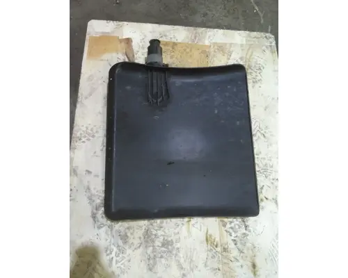 PETERBILT 579 FENDER, QUARTERHALF REAR