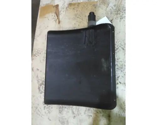 PETERBILT 579 FENDER, QUARTERHALF REAR