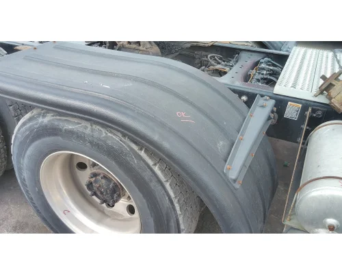 PETERBILT 579 FENDER, QUARTERHALF REAR