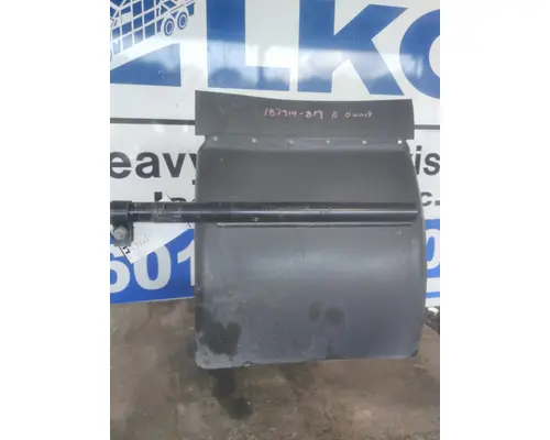 PETERBILT 579 FENDER, QUARTERHALF REAR