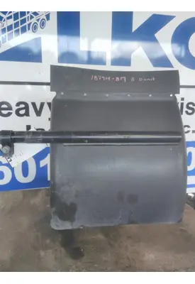 PETERBILT 579 FENDER, QUARTER/HALF REAR