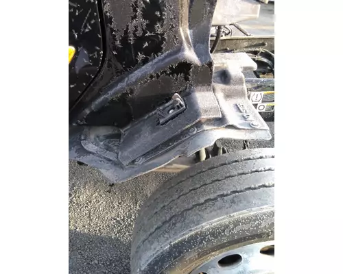 PETERBILT 579 FENDER, SPLASH SHIELDGUARD