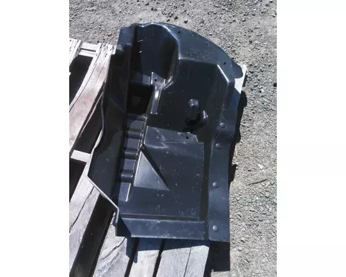 PETERBILT 579 FENDER, SPLASH SHIELDGUARD