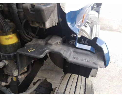 PETERBILT 579 FENDER, SPLASH SHIELD/GUARD