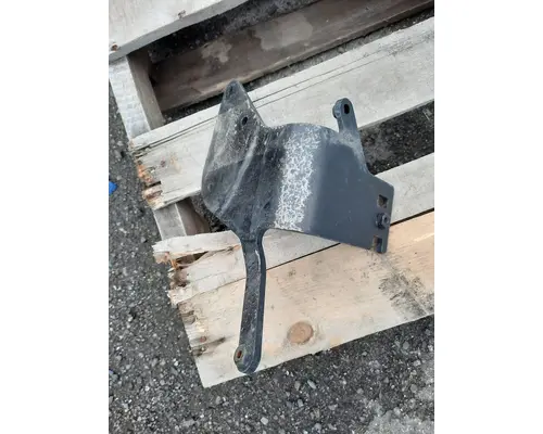 PETERBILT 579 FENDER BRACKETMOUNT