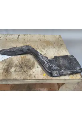 PETERBILT 579 FENDER BRACKET/MOUNT