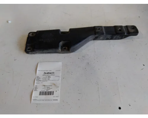 PETERBILT 579 FENDER BRACKET/MOUNT