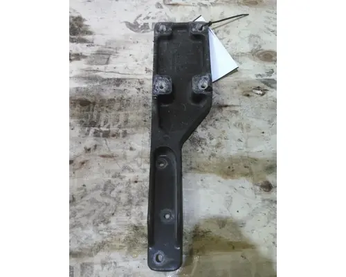 PETERBILT 579 FENDER BRACKETMOUNT