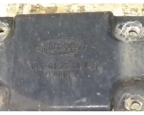 PETERBILT 579 FENDER BRACKETMOUNT