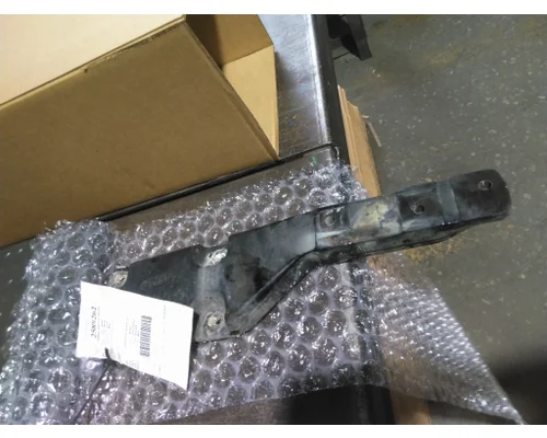 PETERBILT 579 FENDER BRACKETMOUNT