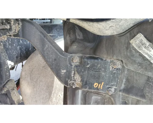 PETERBILT 579 FENDER BRACKETMOUNT