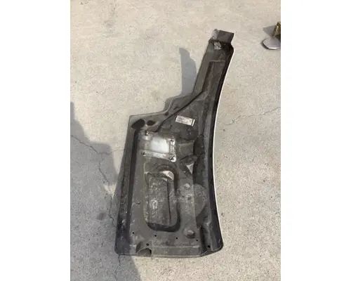 PETERBILT 579 FENDER EXTENSION