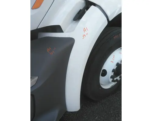 PETERBILT 579 FENDER EXTENSION