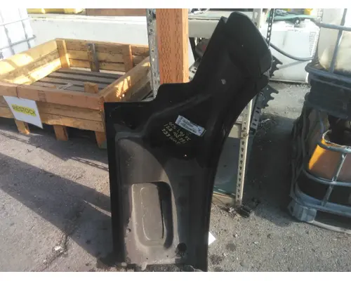 PETERBILT 579 FENDER EXTENSION