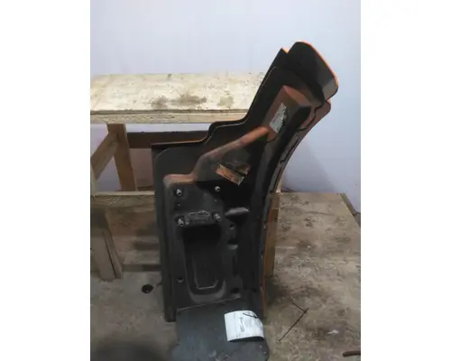 PETERBILT 579 FENDER EXTENSION