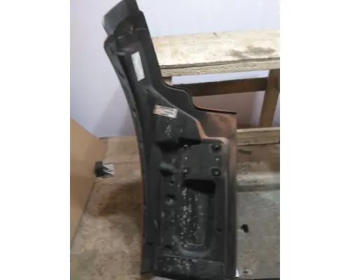 PETERBILT 579 FENDER EXTENSION