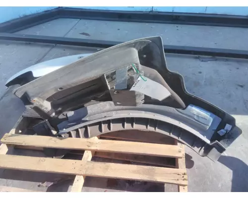 PETERBILT 579 FENDER EXTENSION