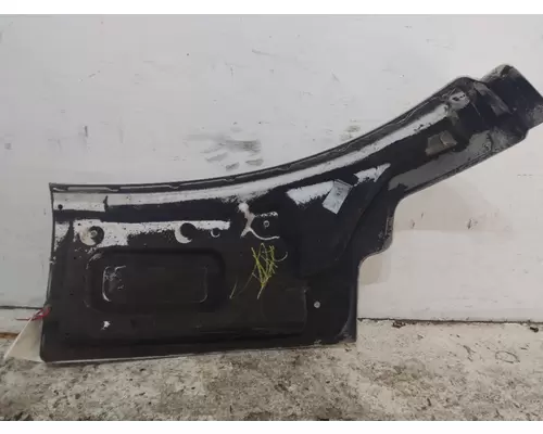 PETERBILT 579 FENDER EXTENSION