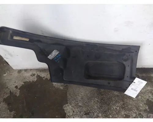 PETERBILT 579 FENDER EXTENSION
