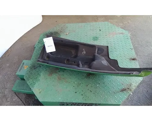 PETERBILT 579 FENDER EXTENSION