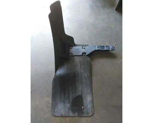 PETERBILT 579 FENDER EXTENSION