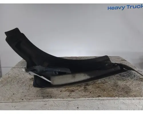 PETERBILT 579 FENDER EXTENSION