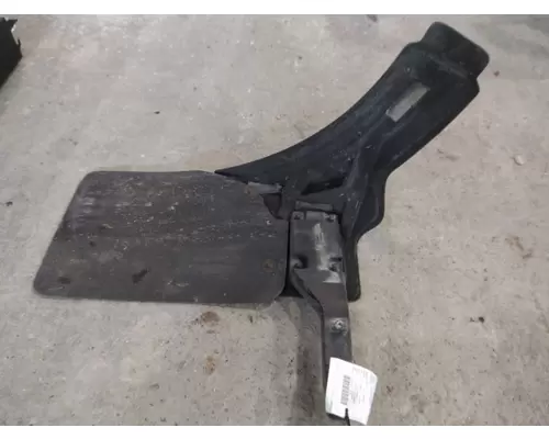 PETERBILT 579 FENDER EXTENSION