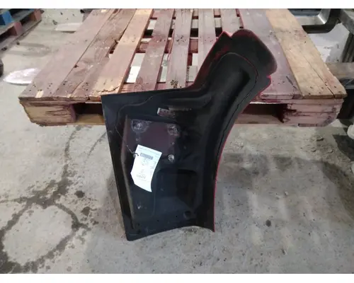 PETERBILT 579 FENDER EXTENSION