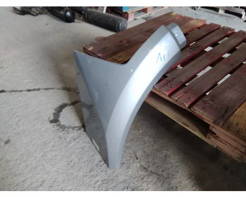 PETERBILT 579 FENDER EXTENSION