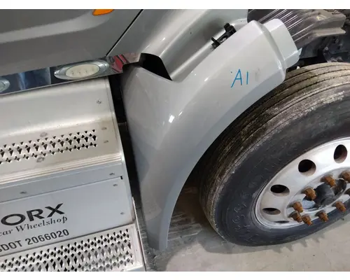 PETERBILT 579 FENDER EXTENSION