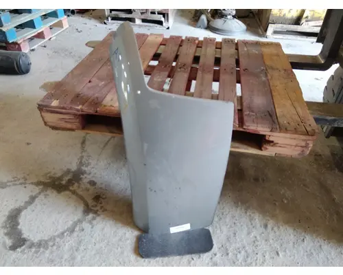 PETERBILT 579 FENDER EXTENSION