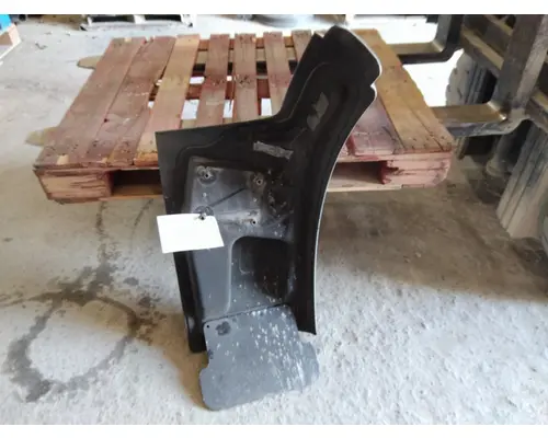 PETERBILT 579 FENDER EXTENSION