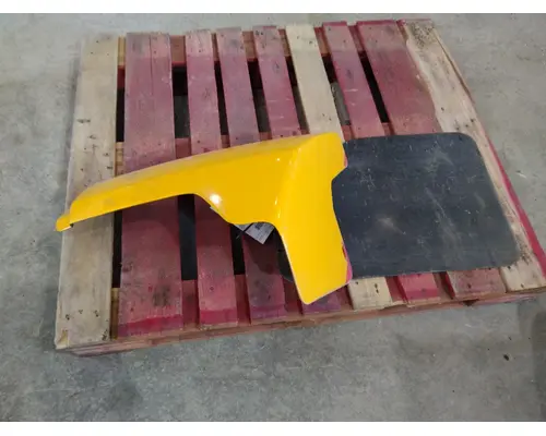 PETERBILT 579 FENDER EXTENSION
