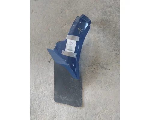 PETERBILT 579 FENDER EXTENSION