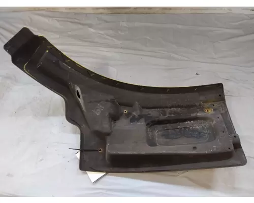 PETERBILT 579 FENDER EXTENSION