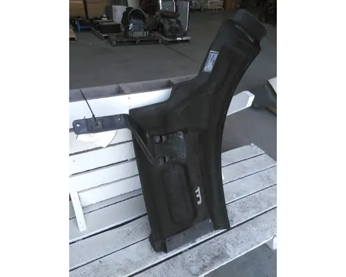 PETERBILT 579 FENDER EXTENSION