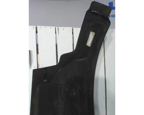 PETERBILT 579 FENDER EXTENSION