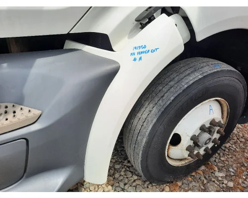 PETERBILT 579 FENDER EXTENSION