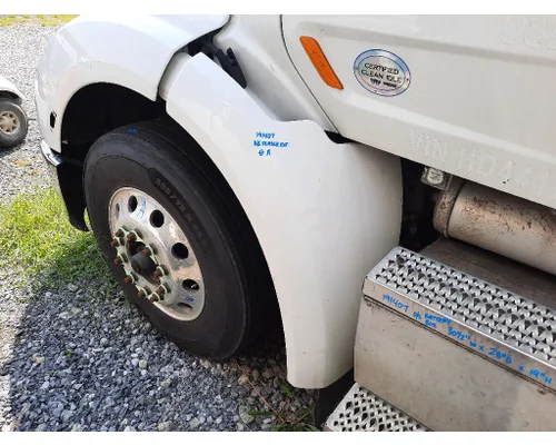 PETERBILT 579 FENDER EXTENSION