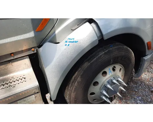 PETERBILT 579 FENDER EXTENSION