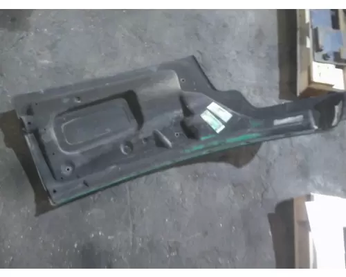 PETERBILT 579 FENDER EXTENSION