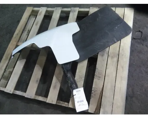 PETERBILT 579 FENDER EXTENSION