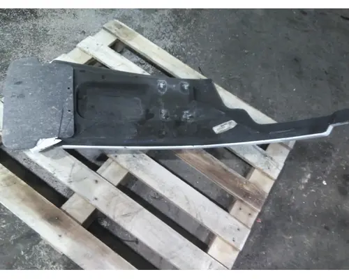 PETERBILT 579 FENDER EXTENSION