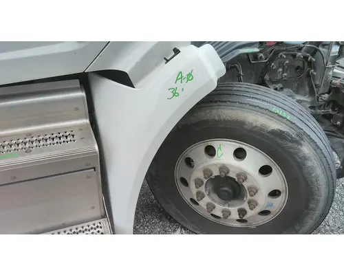 PETERBILT 579 FENDER EXTENSION