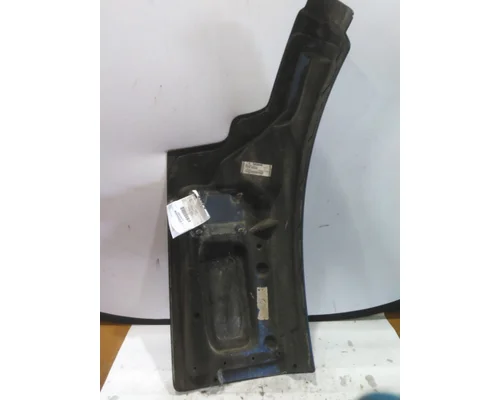 PETERBILT 579 FENDER EXTENSION