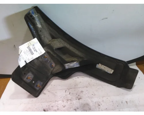 PETERBILT 579 FENDER EXTENSION